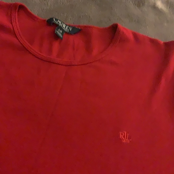 Red large tshirt - Picture 2 of 2